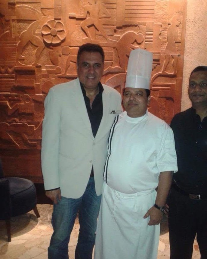 Chef Meraj Ul Haque hosting a distinguished guest
